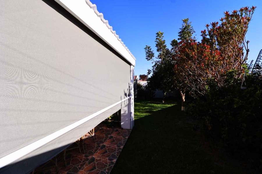 3 Bedroom Property for Sale in Sandbaai Western Cape